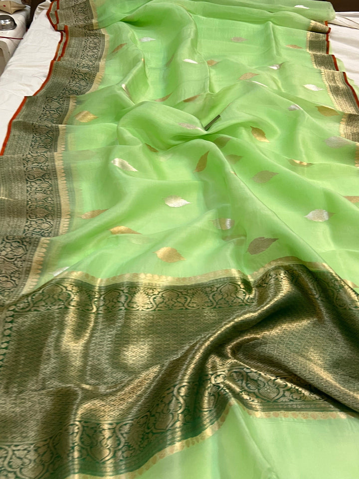 Pista Green Banarasi Handloom Kora Silk Saree - Aura Benaras