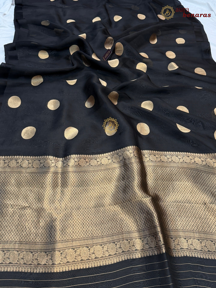 Black Pure Banarasi Handloom Silk Saree - Aura Benaras