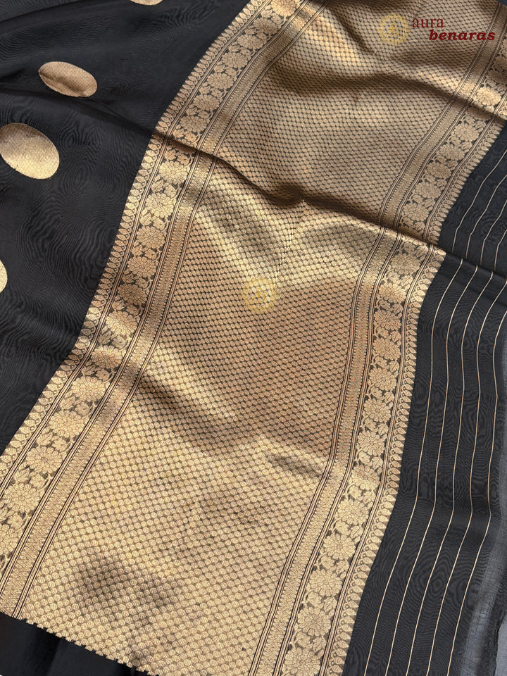 Black Pure Banarasi Handloom Silk Saree - Aura Benaras