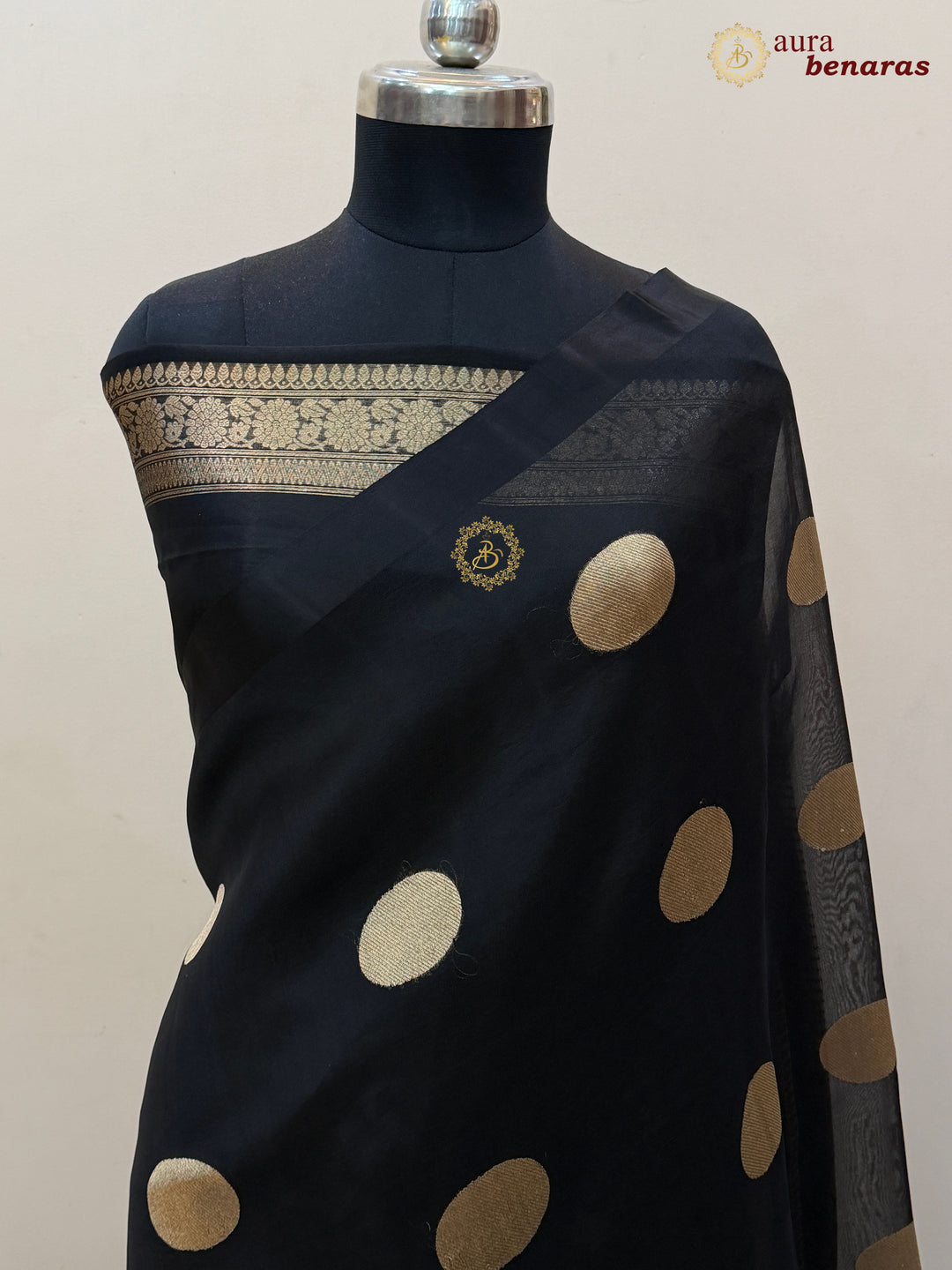 Black Pure Banarasi Handloom Silk Saree - Aura Benaras