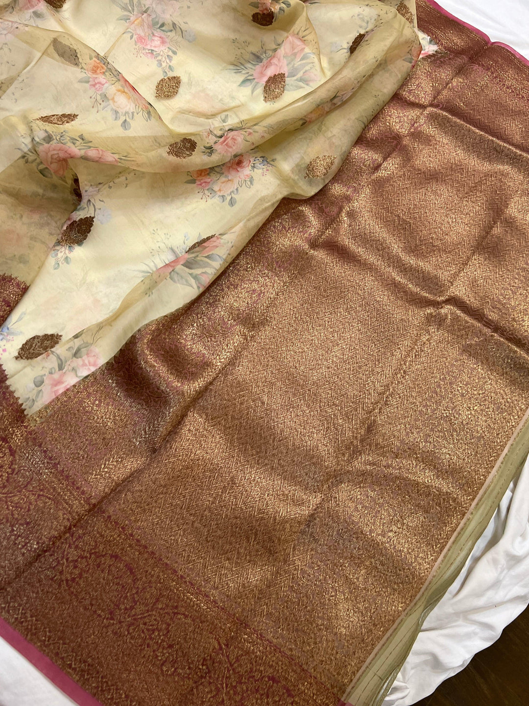 Cream Shaded Banarasi Handloom Kora Silk Saree - Aura Benaras