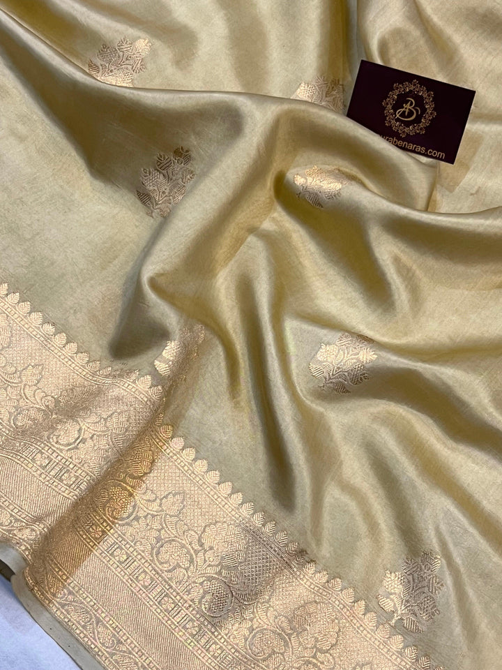 Buy Golden Pure Banarasi Handloom Silk Saree Online | Aura Benaras
