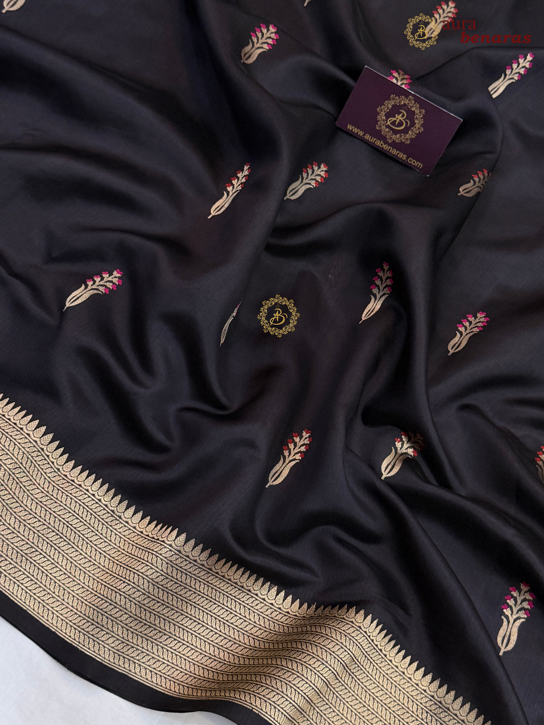 Black Pure Silk Handloom Banarasi Saree - AuraBenaras