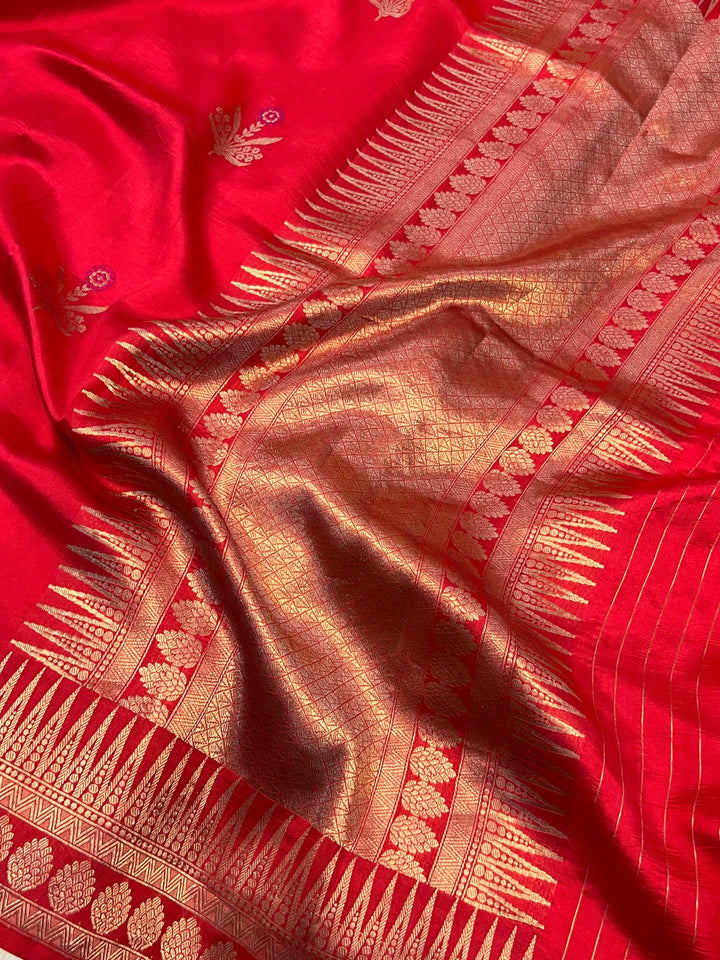 Buy Orangish Pink Pure Banarasi Handloom Silk Saree | Aura Benaras
