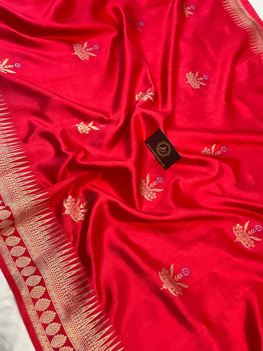 Buy Orangish Pink Pure Banarasi Handloom Silk Saree | Aura Benaras