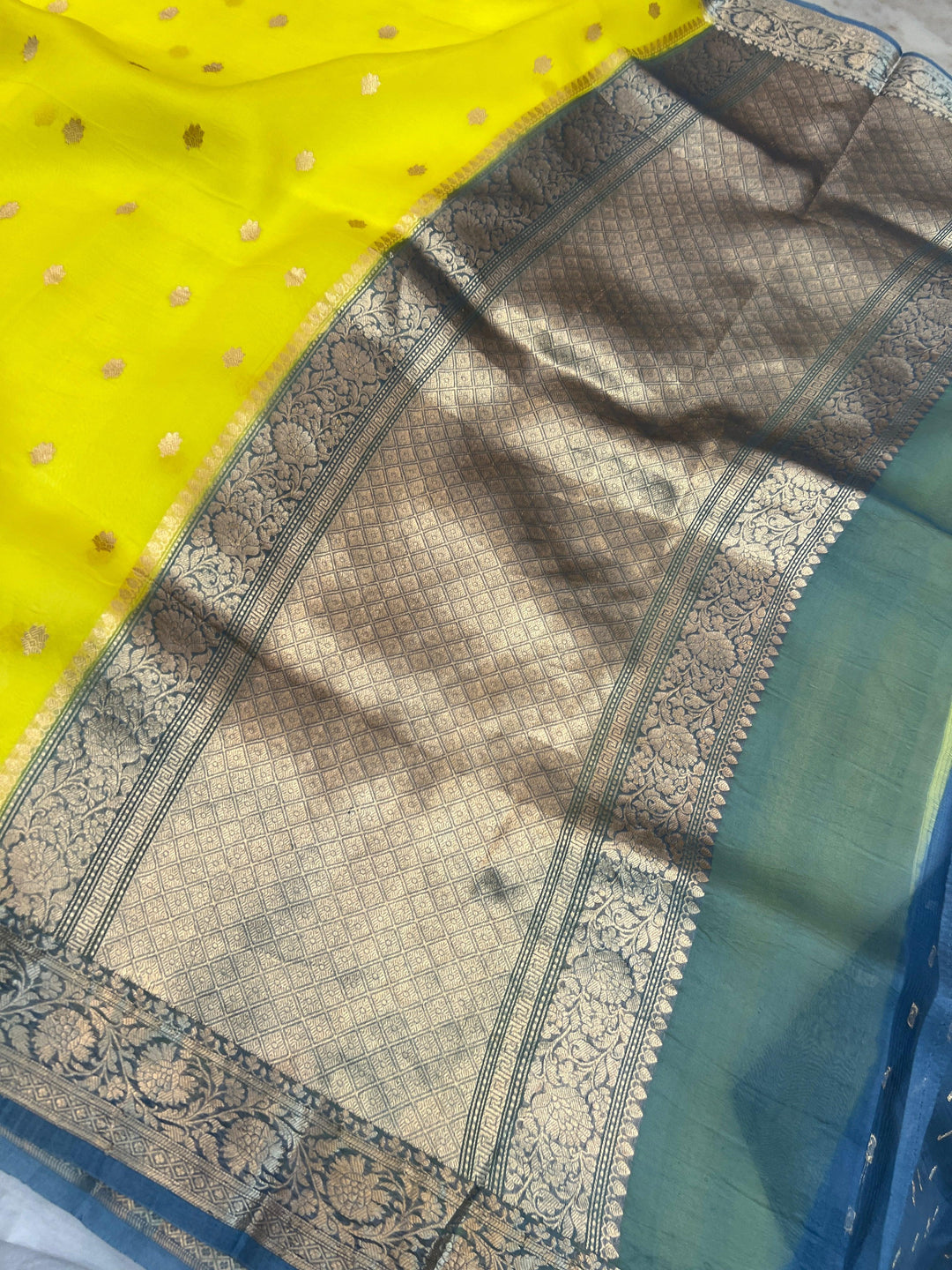 Lemon Yellow Pure Kora Silk Handloom Banarasi Saree