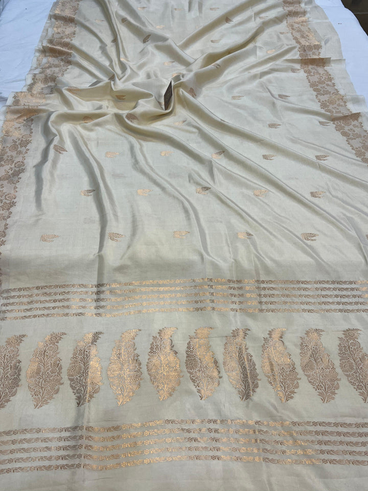 Buy Cream Pure Banarasi Handloom Katan Silk Saree | Aura Benaras