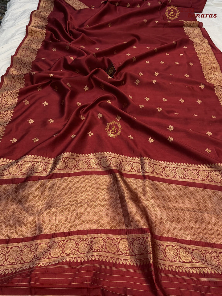 Buy Maroon Pure Banarasi Handloom Silk Saree Aura Benaras