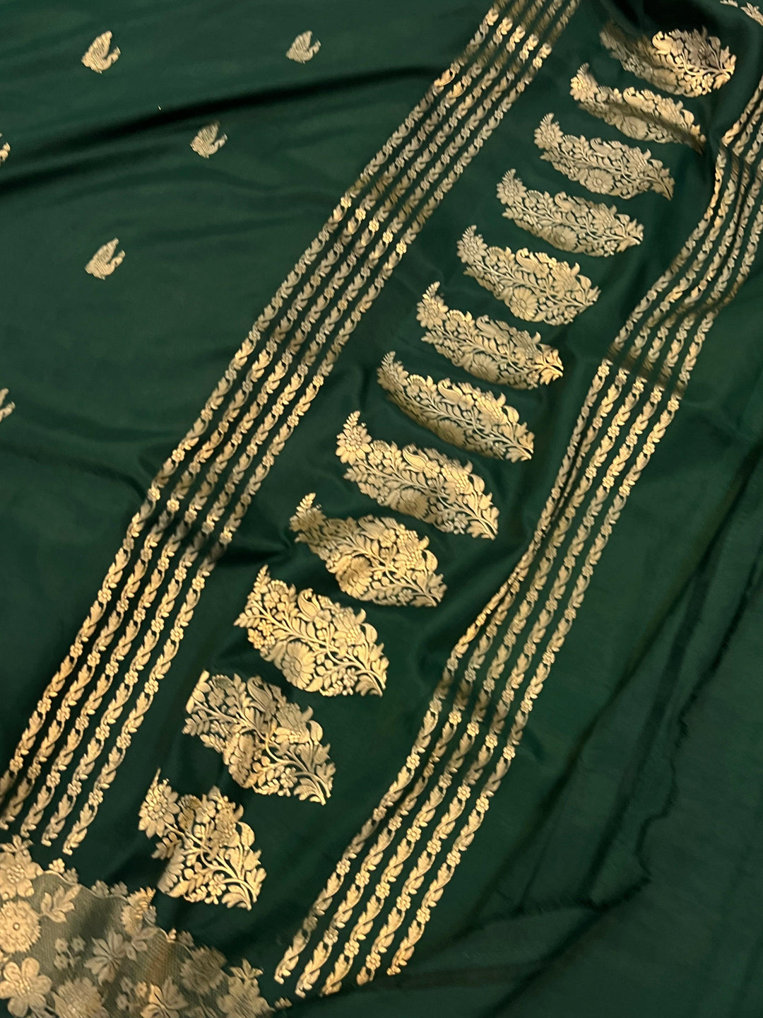 Bottle Green Pure Banarasi Handloom Katan Silk Saree | Aura Benaras