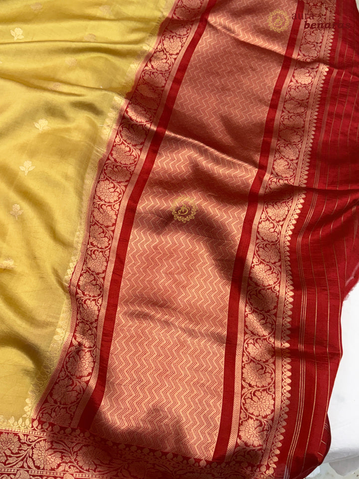 Buy Olive Green Pure Banarasi Handloom Silk Saree Aura Benaras