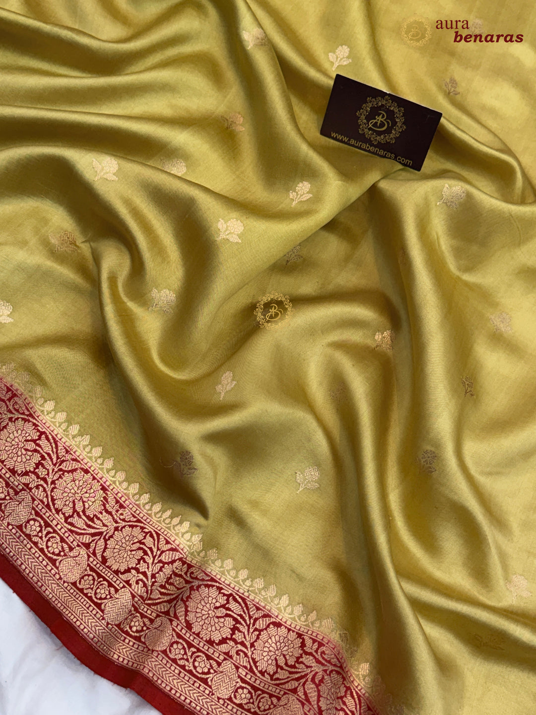 Buy Olive Green Pure Banarasi Handloom Silk Saree Aura Benaras