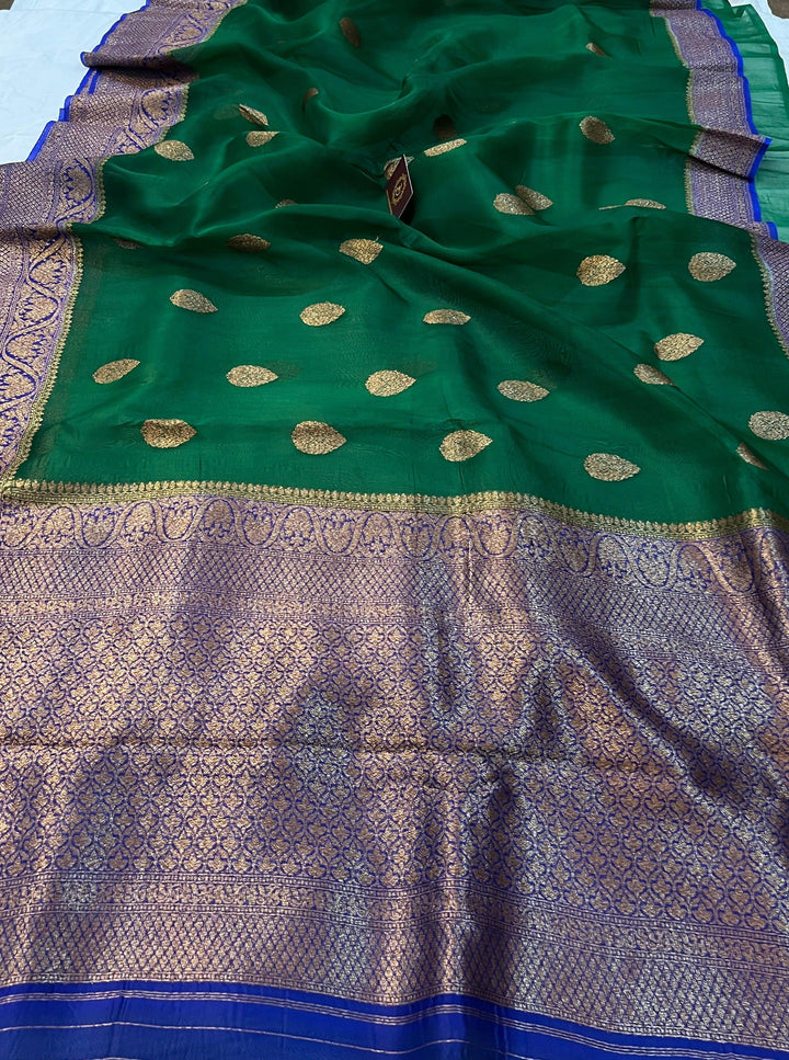 Emerald Green Banarasi Handloom Kora Silk Saree - Aura Benaras