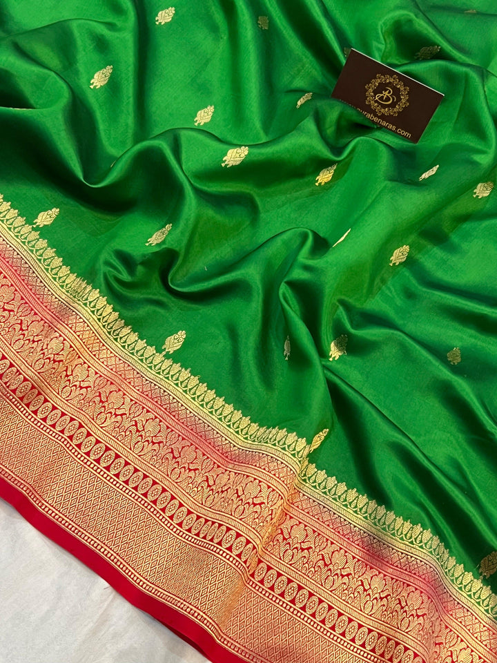 Green Pure Banarasi Handloom Silk Saree Online | Aura Benaras