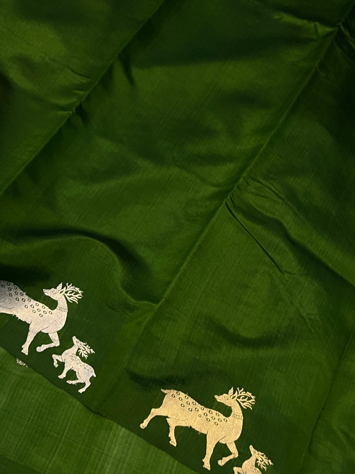 Mehendi Green Pure Banarasi Handloom Silk Saree - Aura Benaras