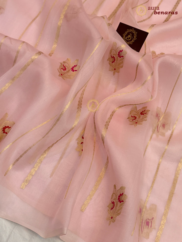 Pale Pink Pure Kora Silk Handloom Banarasi Saree with Kadhwa Weave