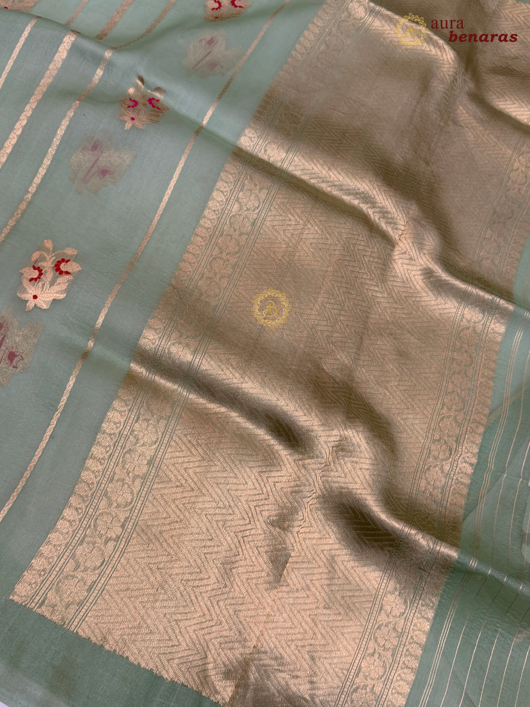 Pista Green Pure Kora Silk Handloom Banarasi Saree with Kadhwa Weave