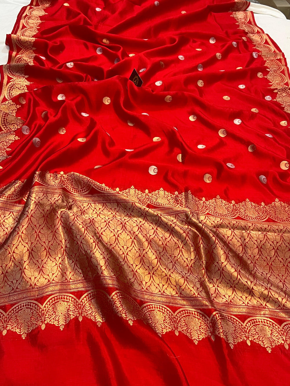 Red Pure Banarasi Handloom Silk Saree - Aura Benaras