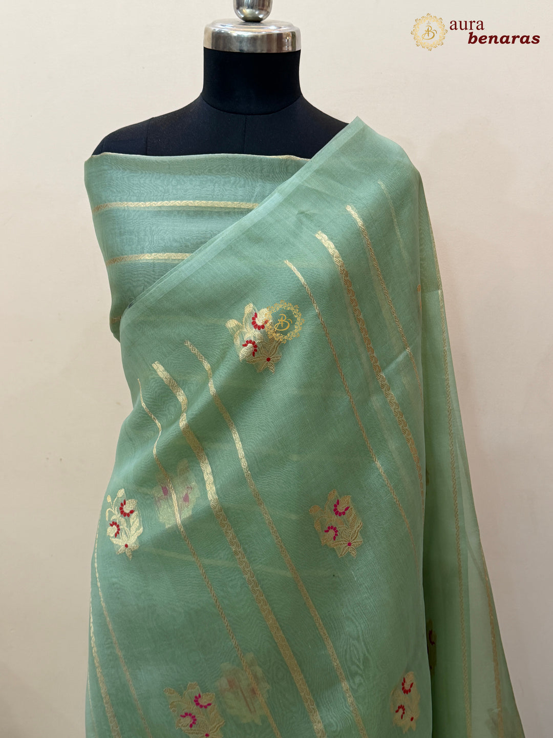 Pista Green Pure Kora Silk Handloom Banarasi Saree with Kadhwa Weave
