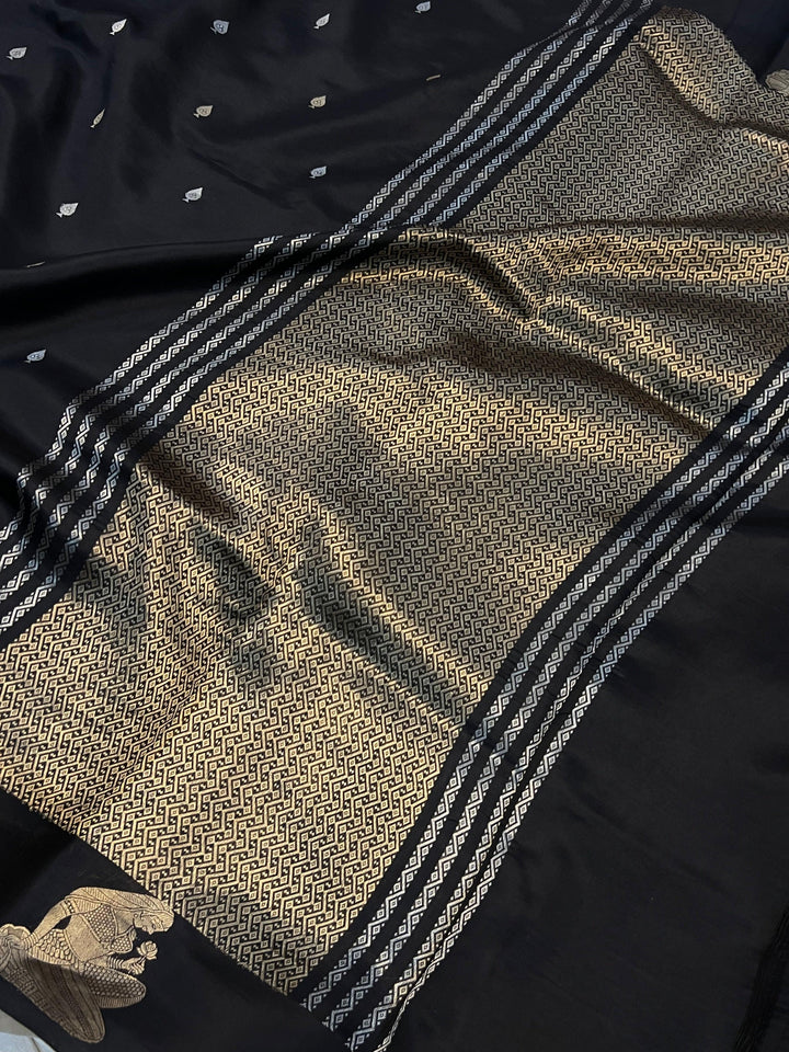 Black Pure Banarasi Handloom Silk Saree - Aura Benaras