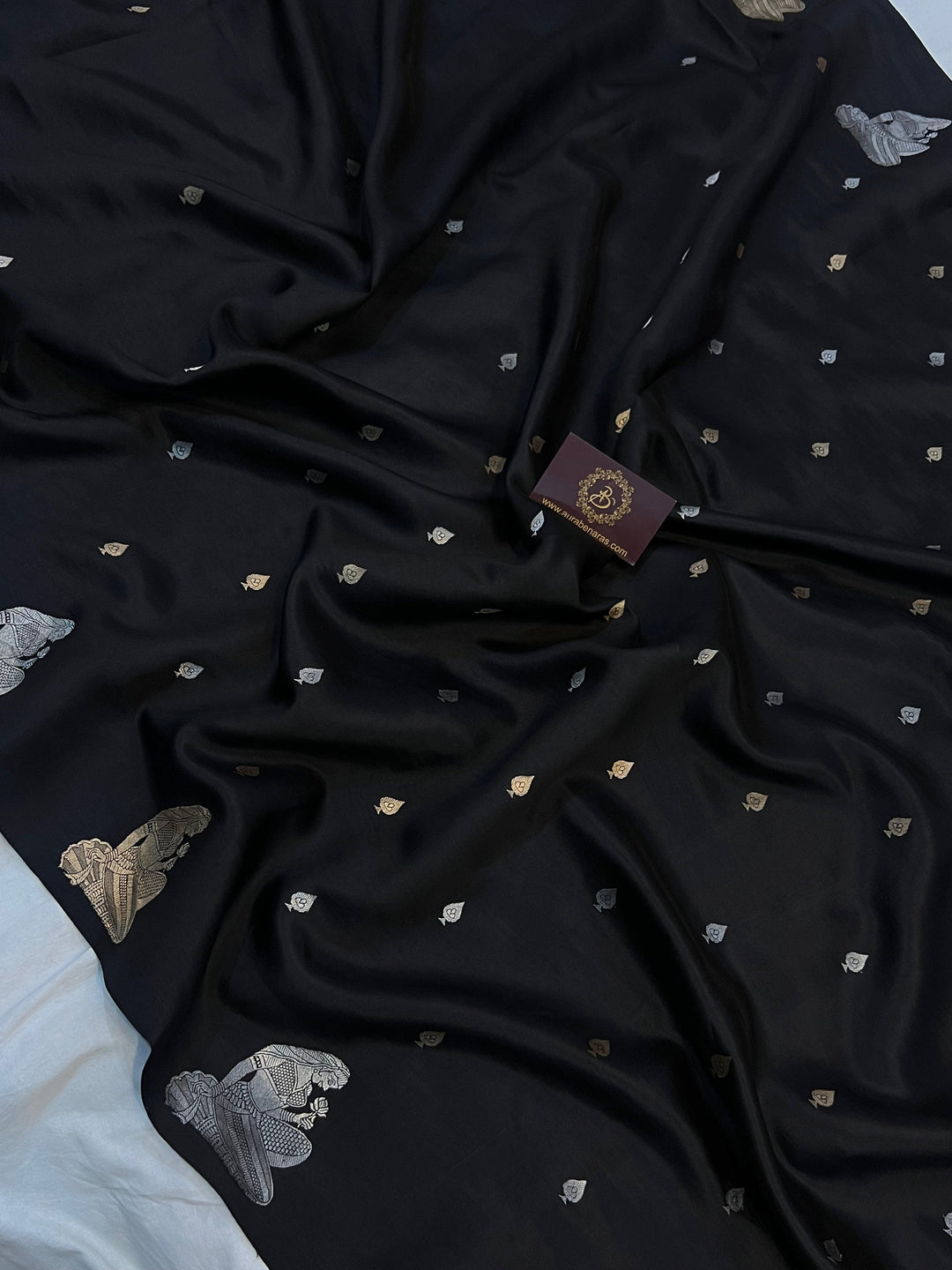 Black Pure Banarasi Handloom Silk Saree - Aura Benaras