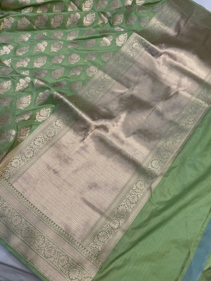 Pista Green Pure Banarasi Handloom Katan Silk Saree - Aura Benaras