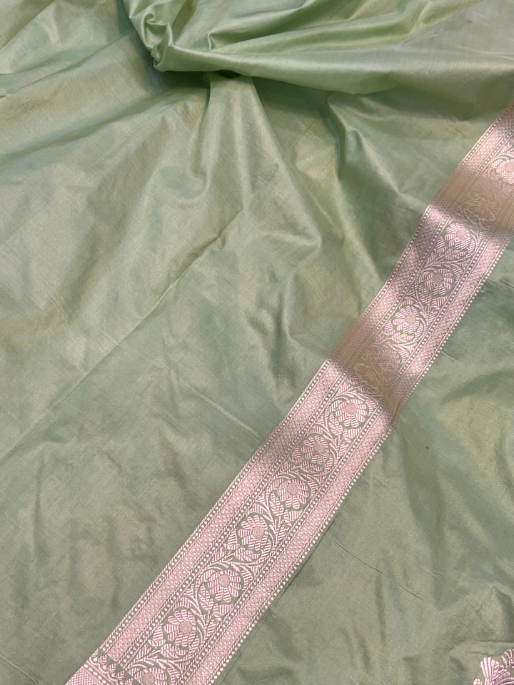 Pista Green Pure Banarasi Handloom Katan Silk Saree - Aura Benaras