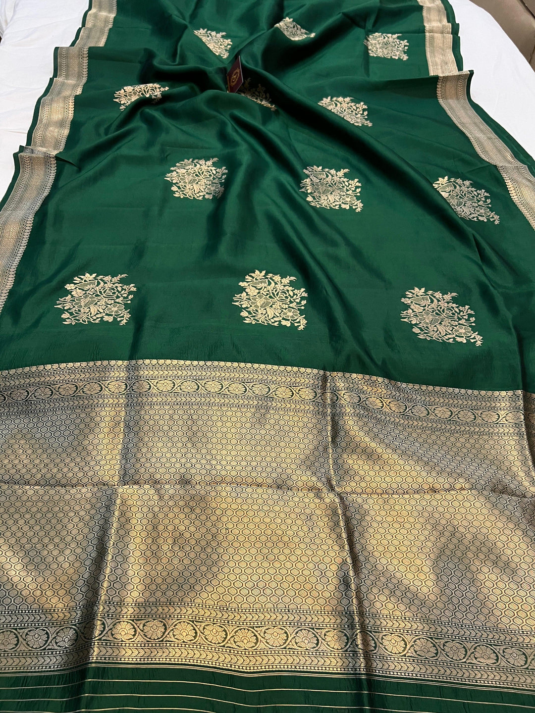 Green Pure Banarasi Handloom Silk Saree - Aura Benaras