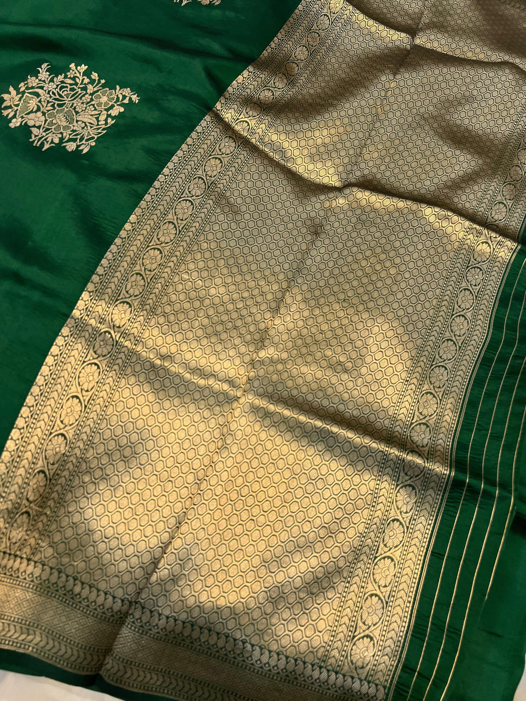 Green Pure Banarasi Handloom Silk Saree - Aura Benaras