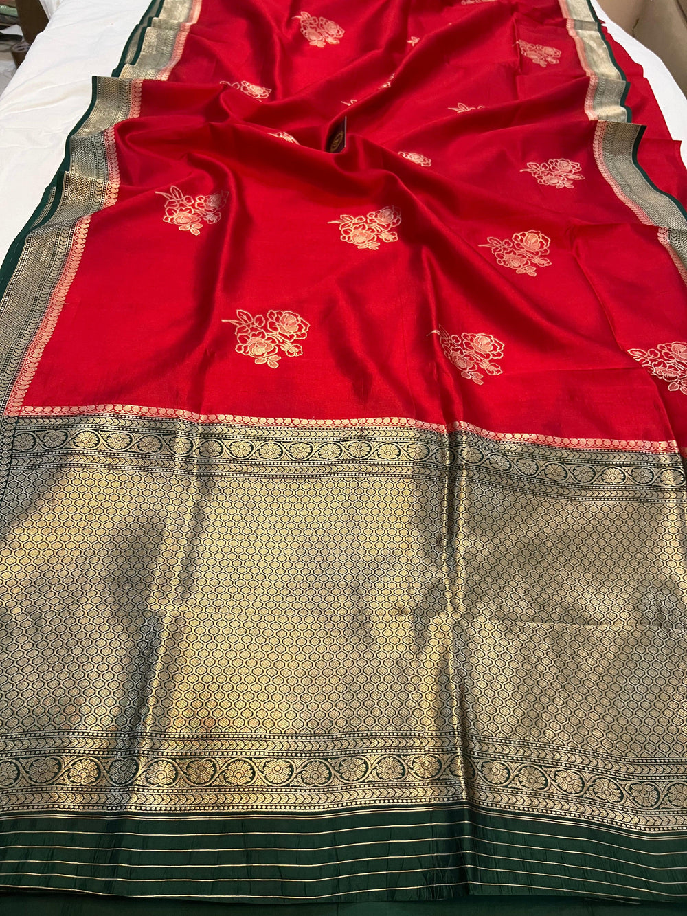 Red Pure Banarasi Handloom Silk Saree - Aura Benaras