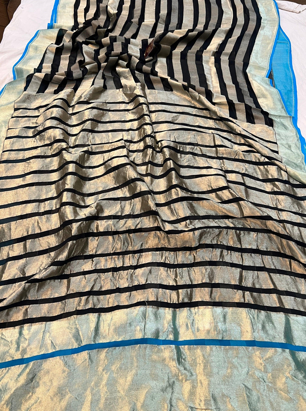 Black Banarasi Handloom Pure Khaddi Georgette Saree - Aura Benaras