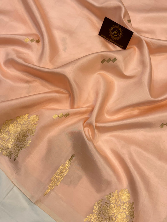 Peach Pure Banarasi Handloom Silk Saree - Aura Benaras