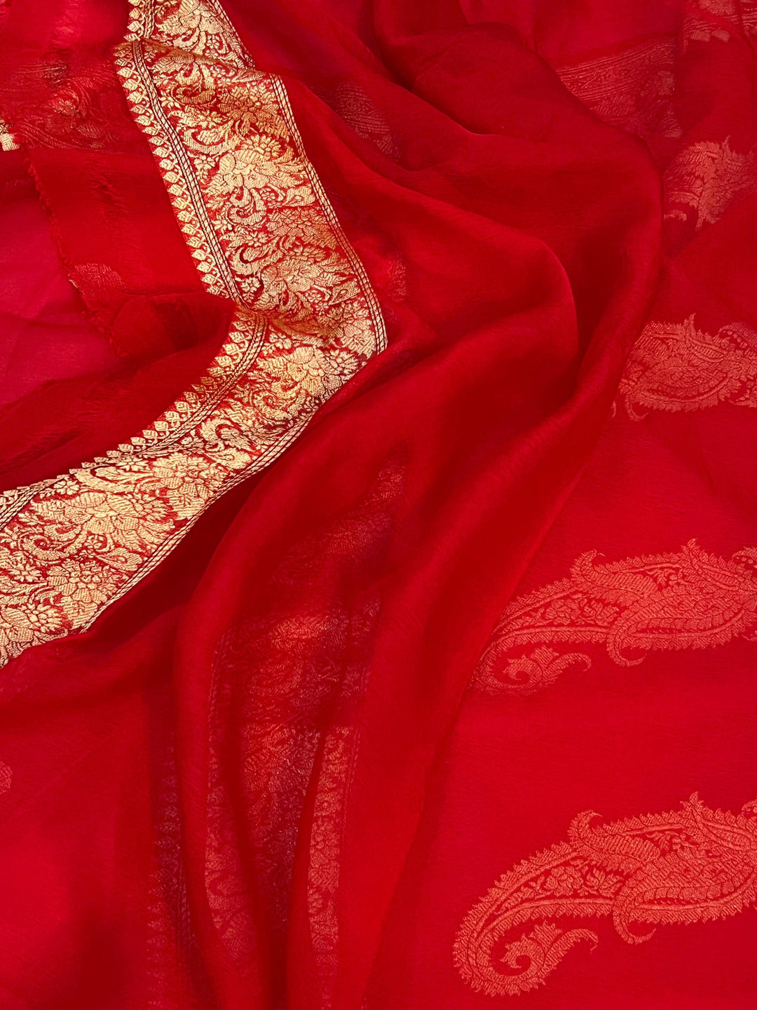 Red Khaddi Chiffon Banarasi Handloom Saree - Aura Benaras