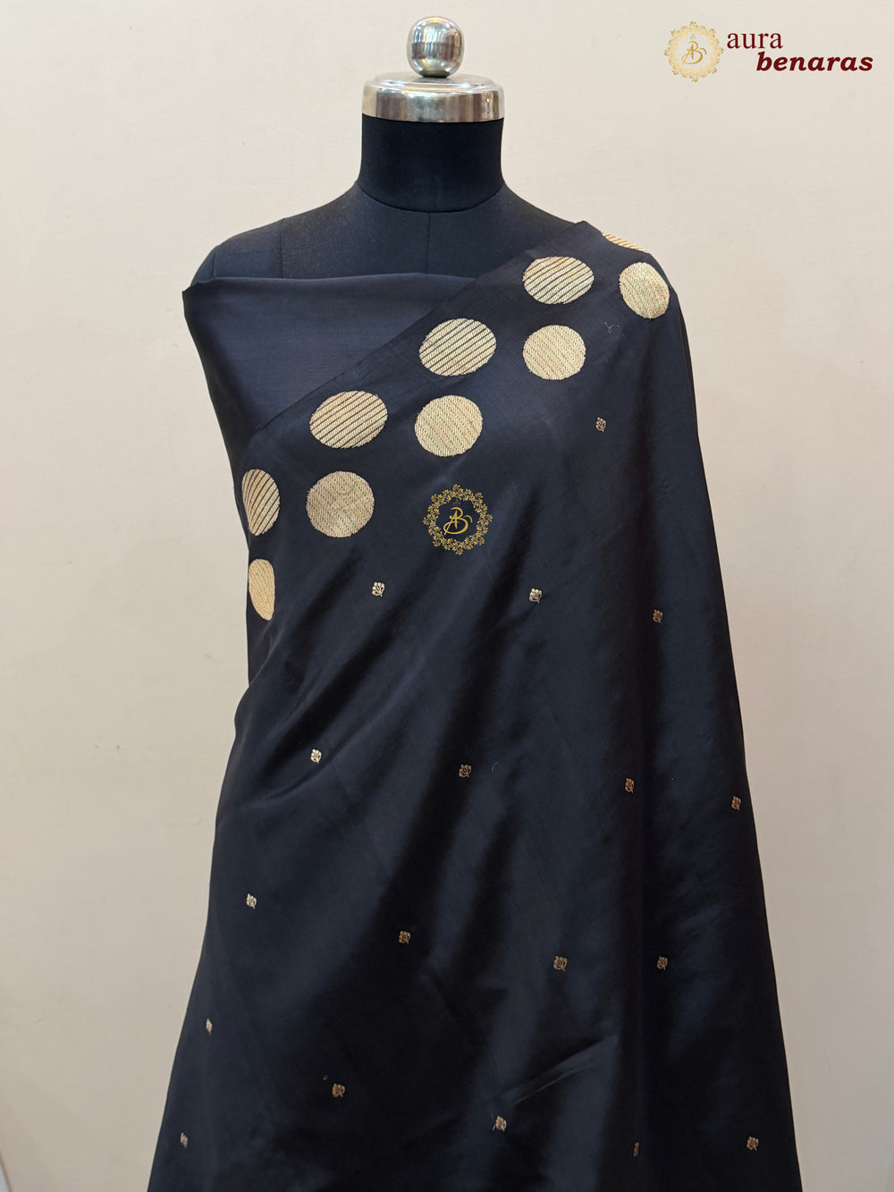 Black Pure Katan Silk Banarasi Saree Kadhwa Geometric Round Motifs