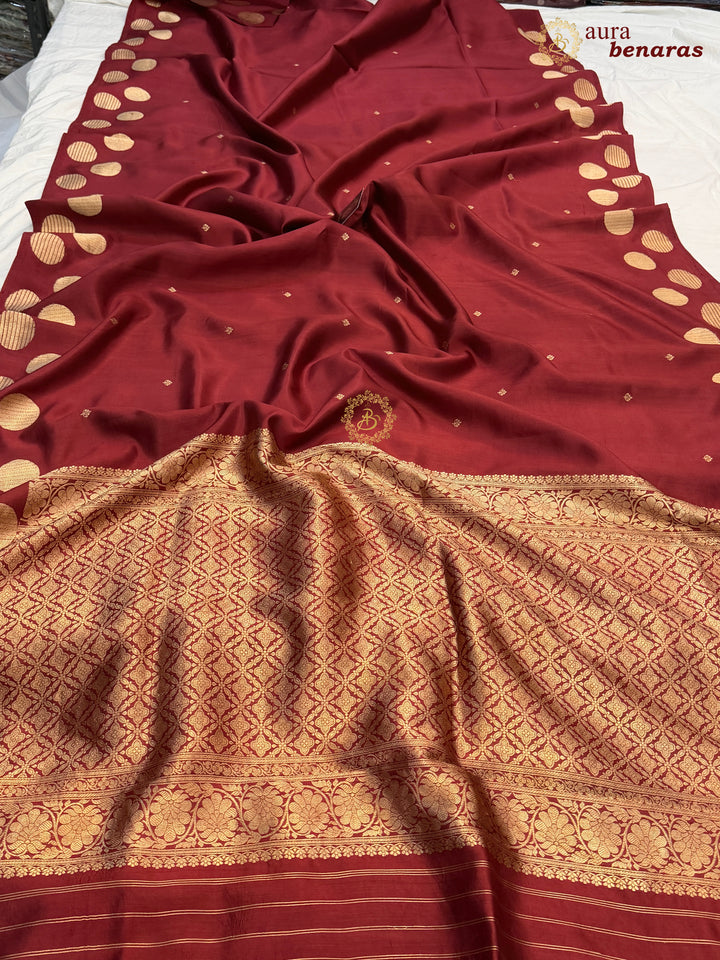Maroon Pure Katan Silk Banarasi Saree Kadhwa Geometric Round Motifs