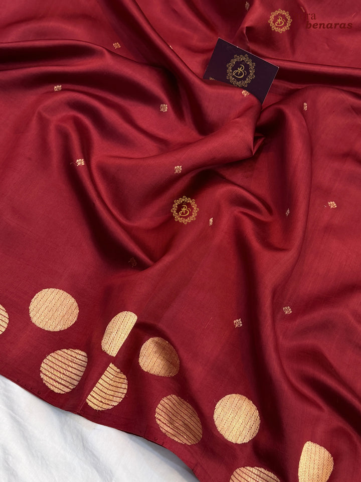 Maroon Pure Katan Silk Banarasi Saree Kadhwa Geometric Round Motifs