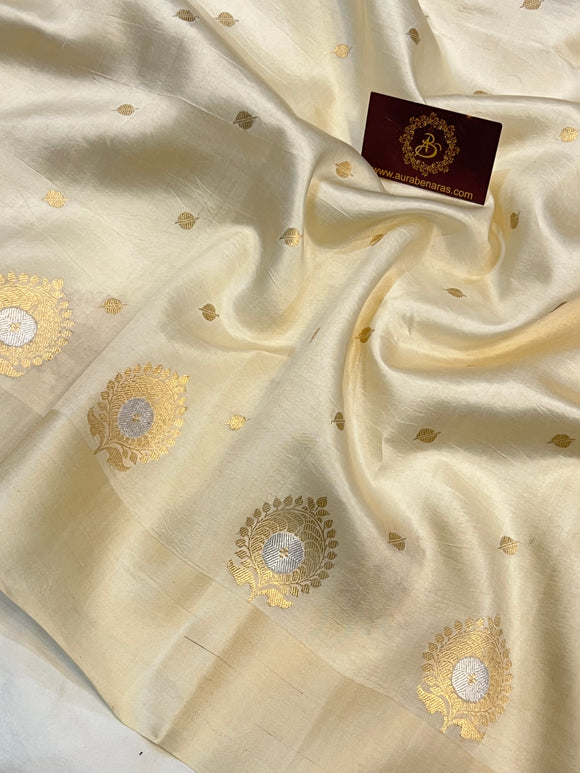 Cream Pure Banarasi Handloom Silk Saree - Aura Benaras