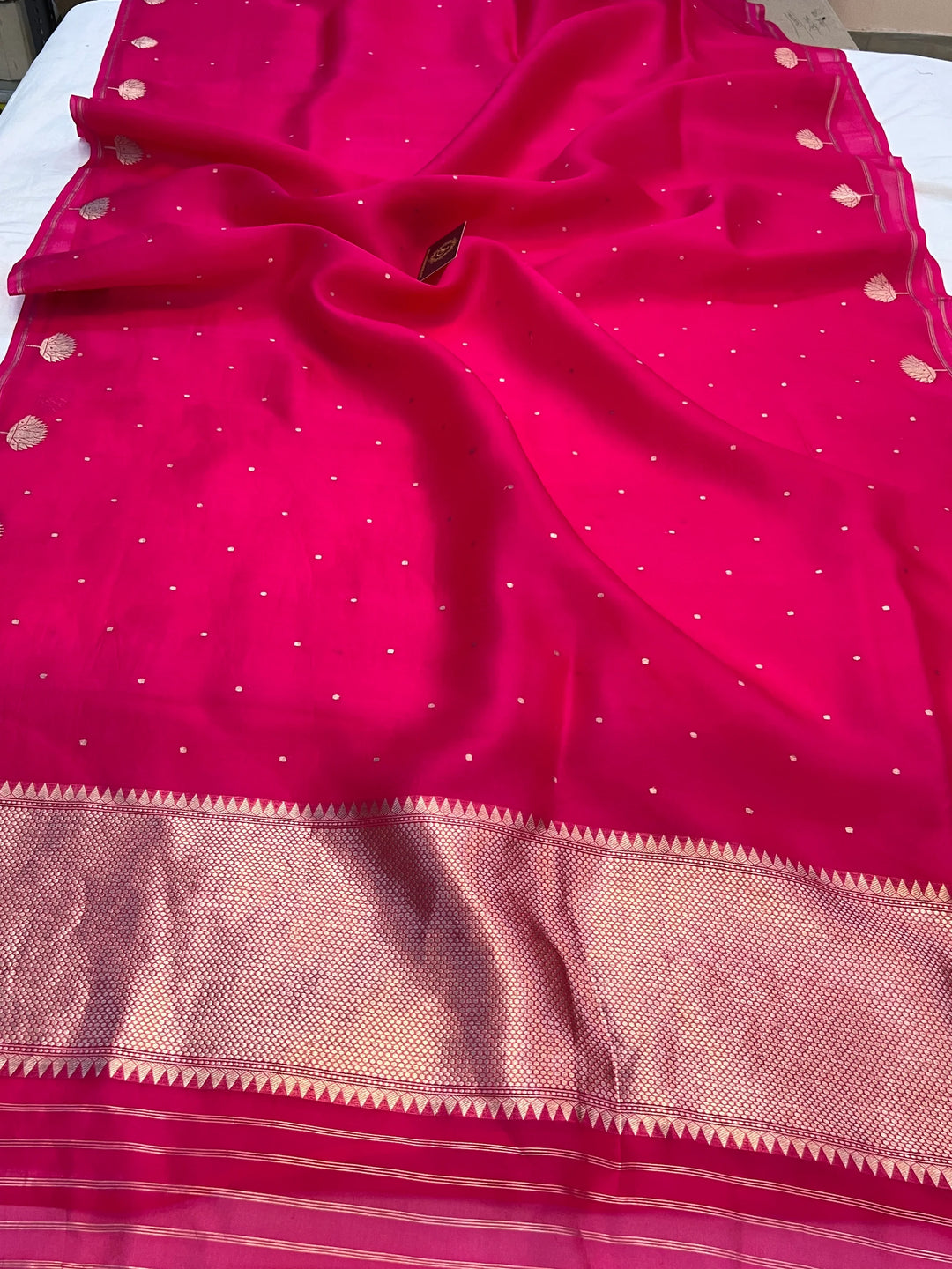 Rani Pink Pure Kora Silk Handloom Banarasi Saree