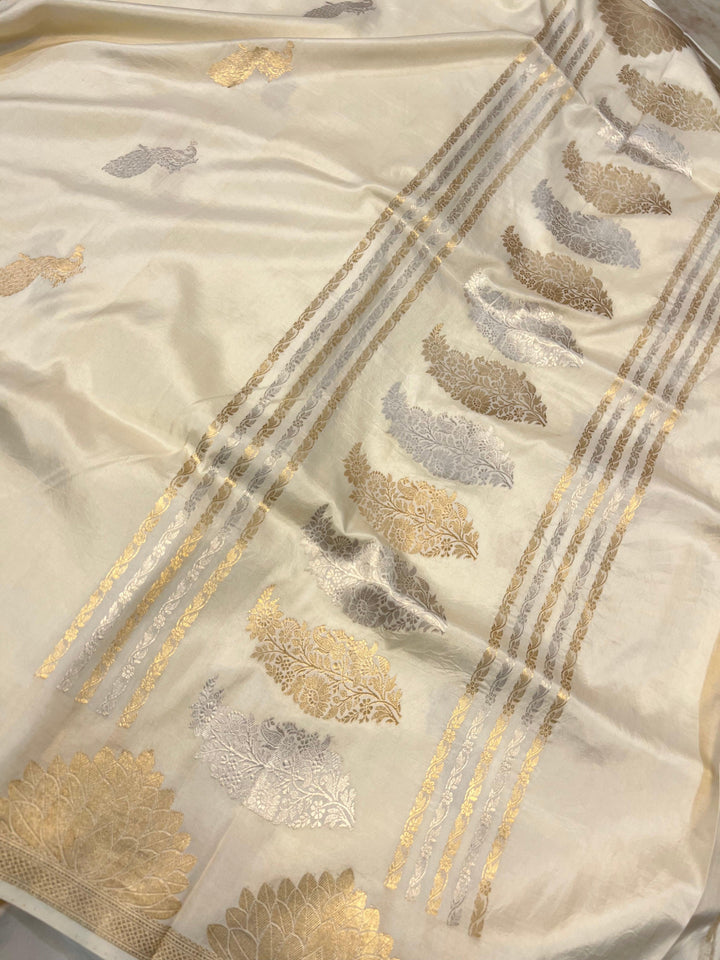Cream Pure Banarasi Handloom Katan Silk Saree - Aura Benaras