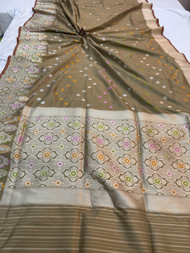 Dull Golden Pure Katan Silk Handloom Banarasi Saree