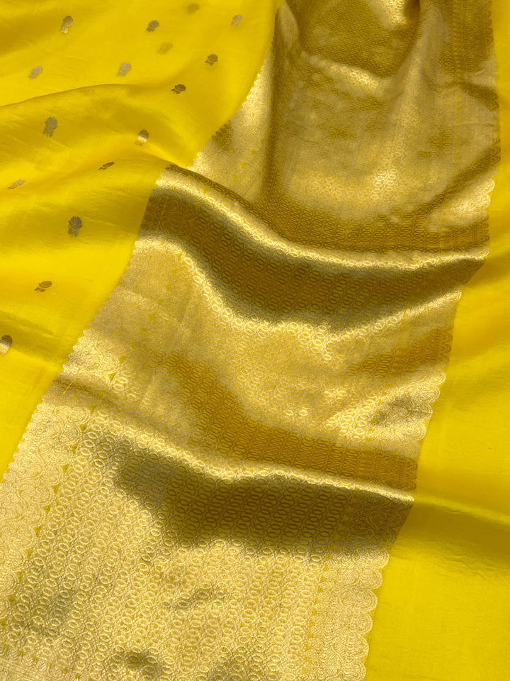 Yellow Pure Kora Silk Handloom Banarasi Saree with Kadwa Buti & Border