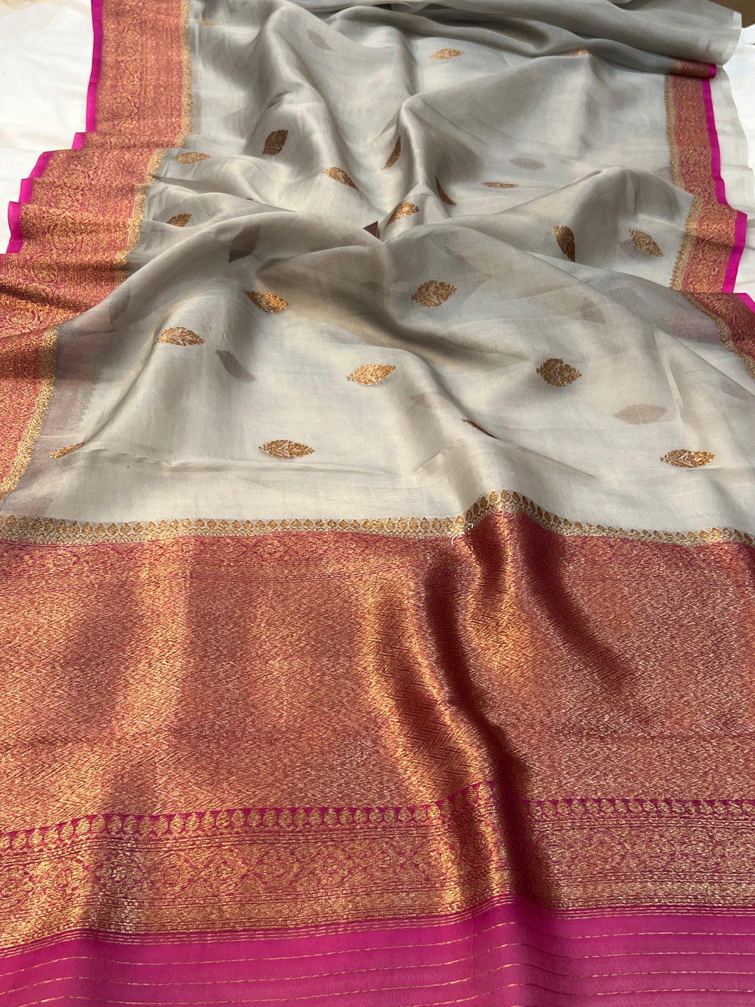 Smoke Grey Banarasi Handloom Kora Silk Saree - Aura Benaras