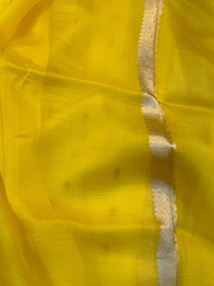Yellow Pure Kora Silk Handloom Banarasi Saree with Kadwa Buti & Border
