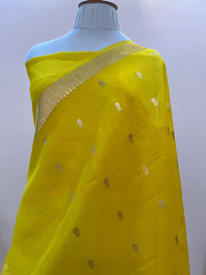 Yellow Pure Kora Silk Handloom Banarasi Saree with Kadwa Buti & Border
