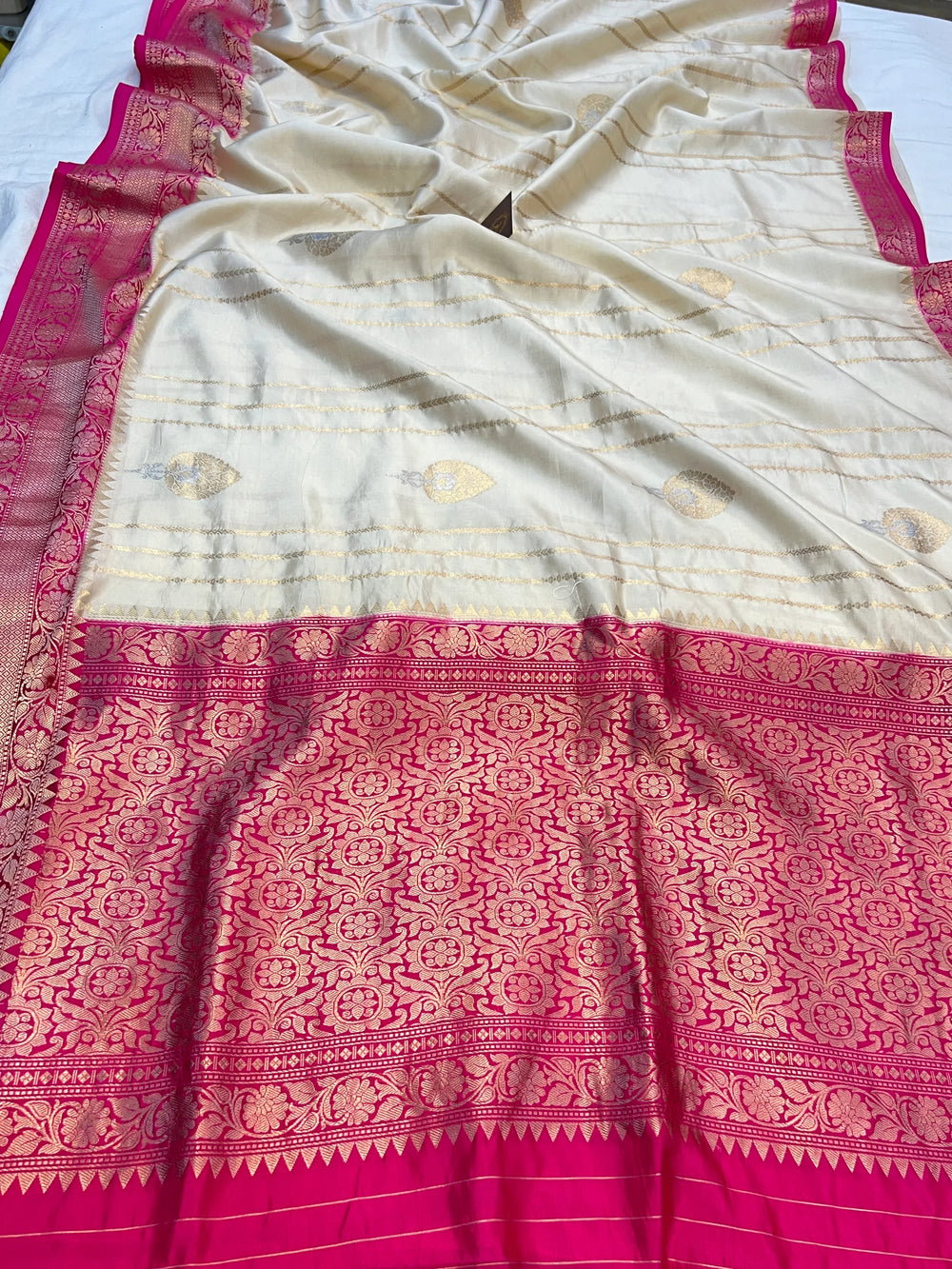 White Pure Banarasi Handloom Silk Saree