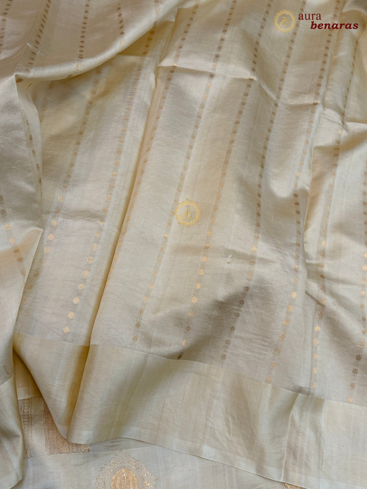 Cream Pure Banarasi Handloom Silk Saree - Aura Benaras