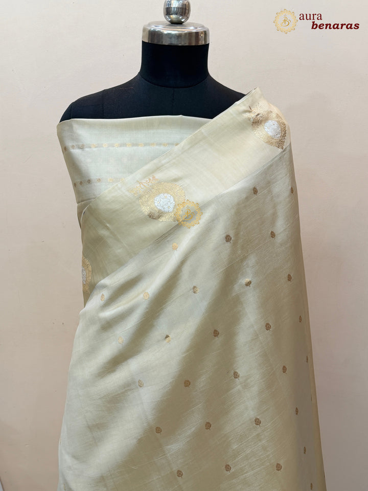 Cream Pure Banarasi Handloom Silk Saree - Aura Benaras