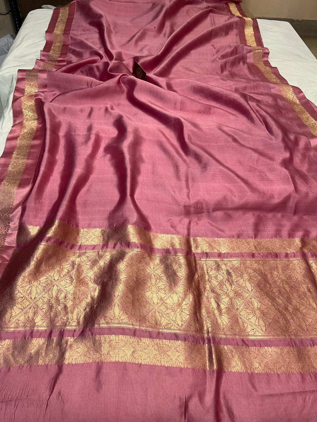 Onion Pure Silk Handloom Banarasi Saree