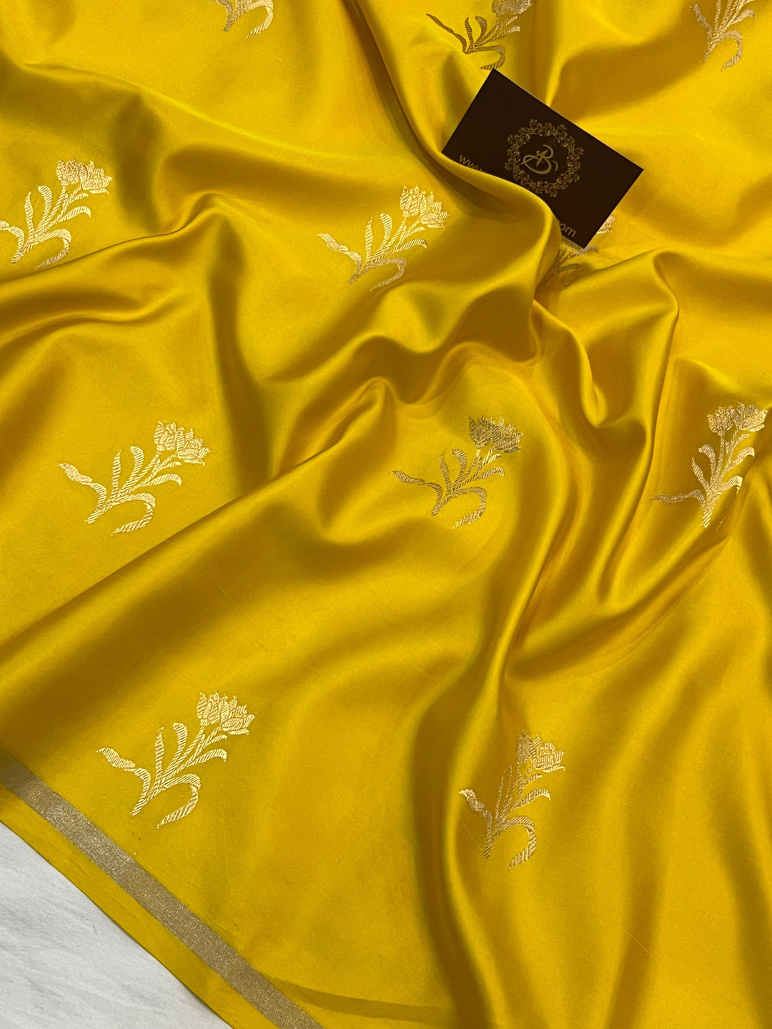 Pure Banarasi Handloom Mashru Silk Saree | Kadhwa Weave | Aura Benaras