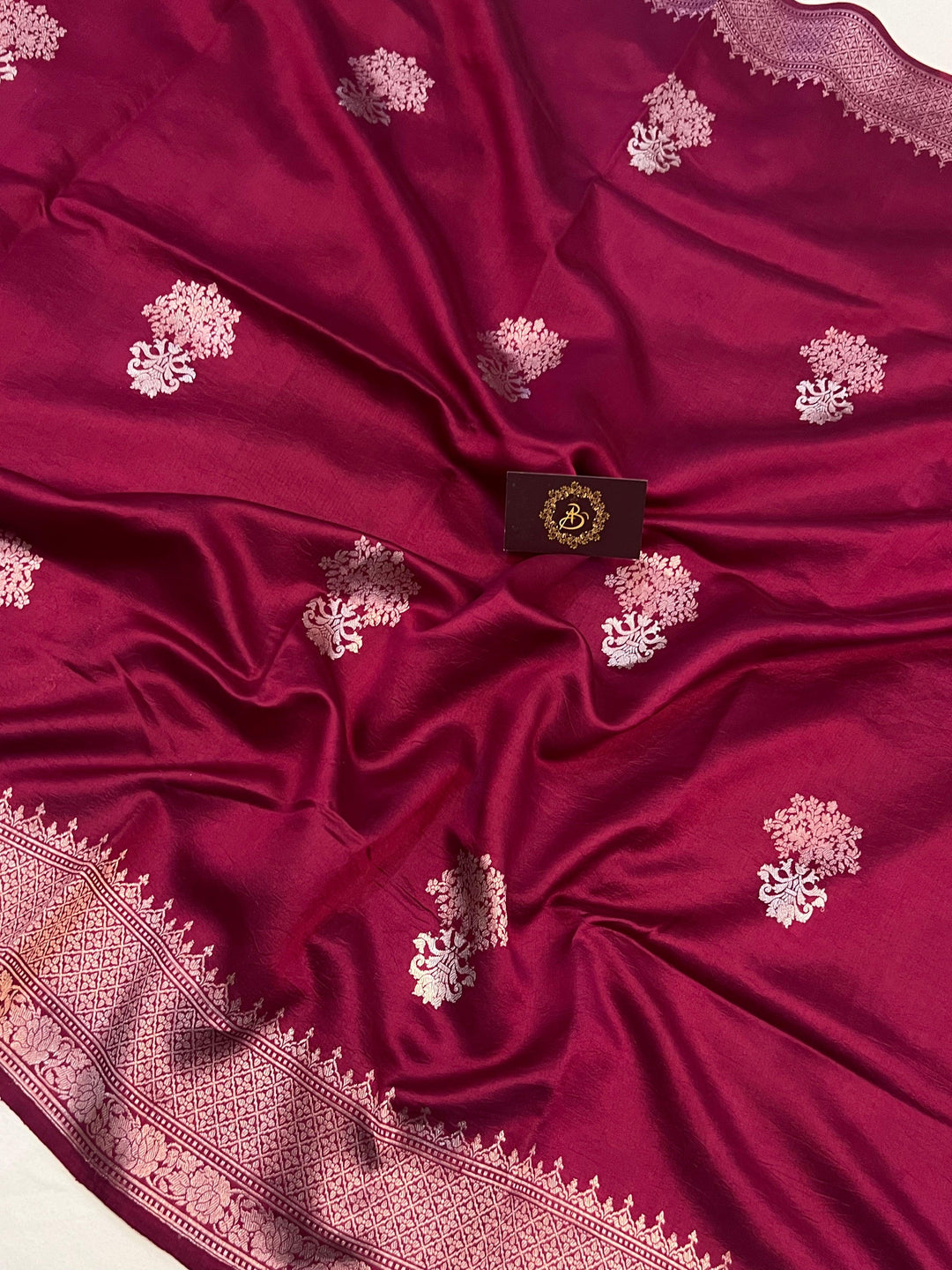 Hibiscus Pure Banarasi Handloom Silk Saree - Aura Benaras