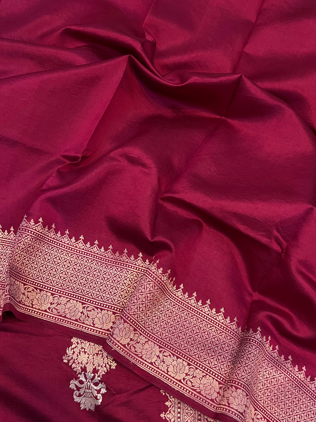Hibiscus Pure Banarasi Handloom Silk Saree - Aura Benaras